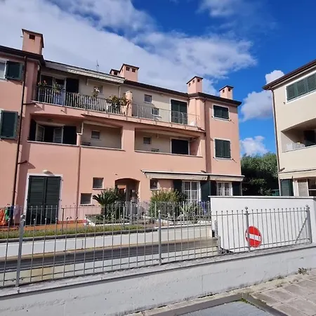 Apartment A Casa Di Glo Sarzana