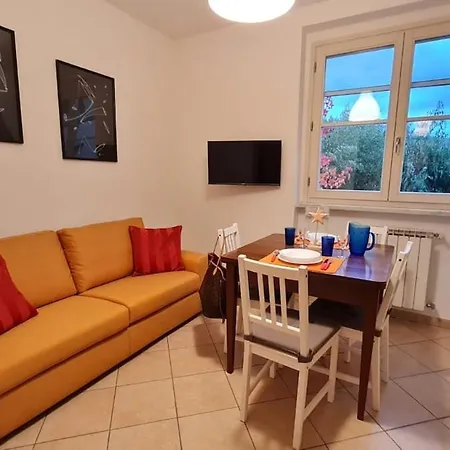A Casa Di Glo Apartment Sarzana